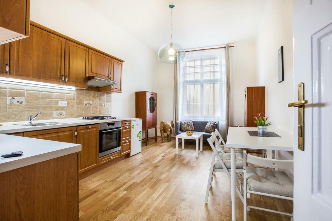 Old Town Apartamento *